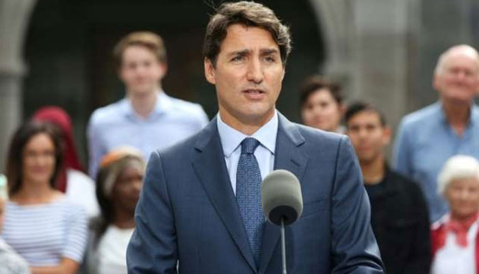 Campaigning Justin Trudeau vows assault rifle ban